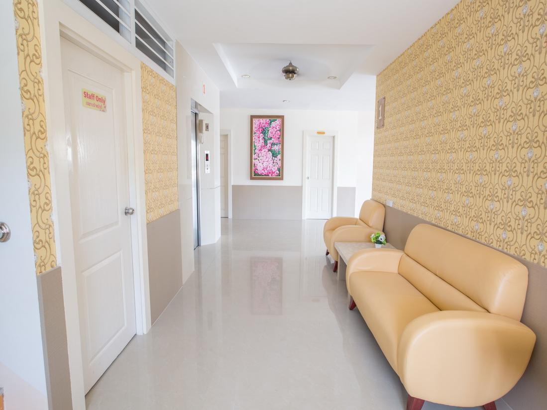 P.A. Thani Hotel Nakhon Sawan Eksteriør bilde